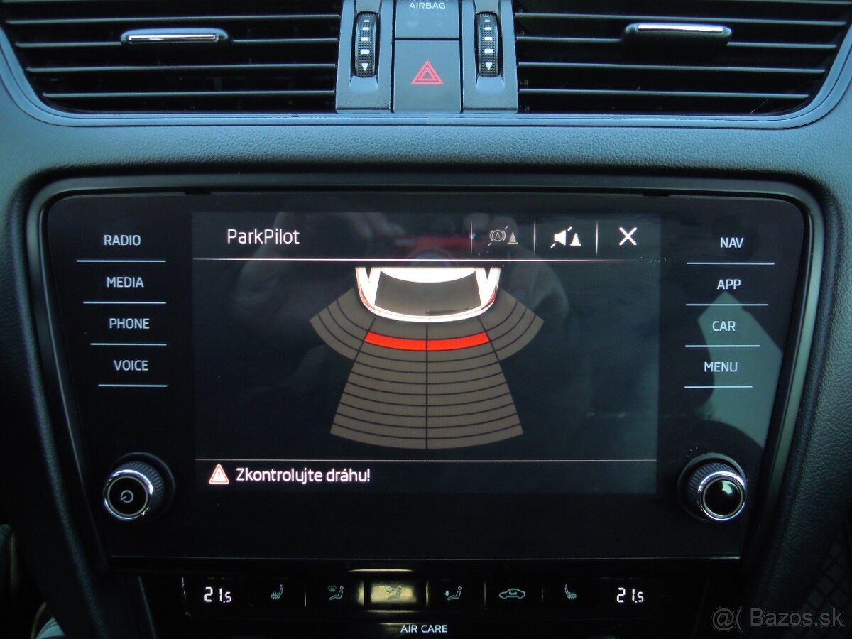 Škoda Octavia, 1.8TSi DRIVE - SERVIS - 12