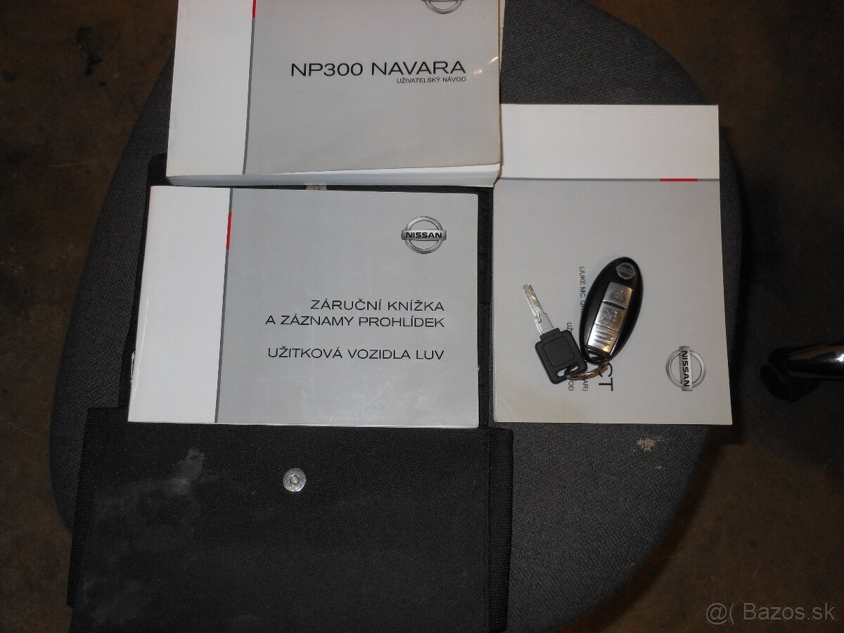 NISSAN NAVARA NP300 - 12