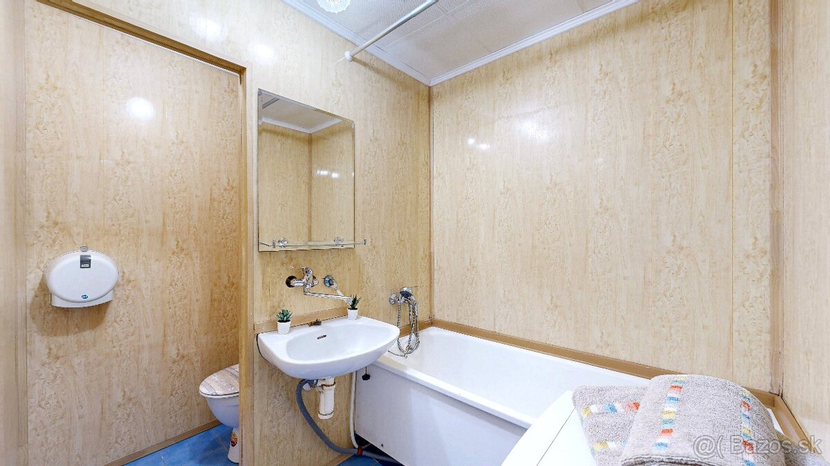 1 (až 1,5) izbový byt, Hemerkova ul, 36 m2, lodžia, upravený - 12