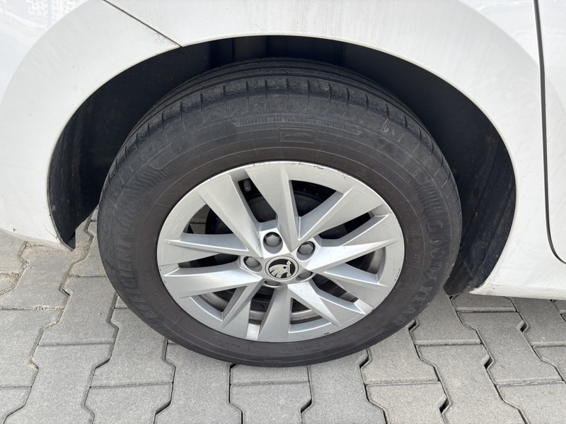 Škoda Fabia 1.0 Benzín 70KW - 12