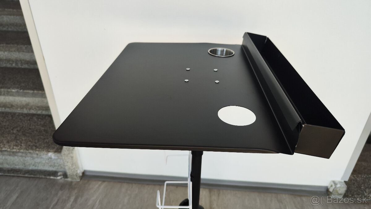 Tetovací stolík - tripod - 12