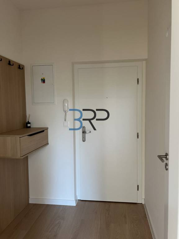 Na prenájom 2 izbový byt v meste Senica - 12