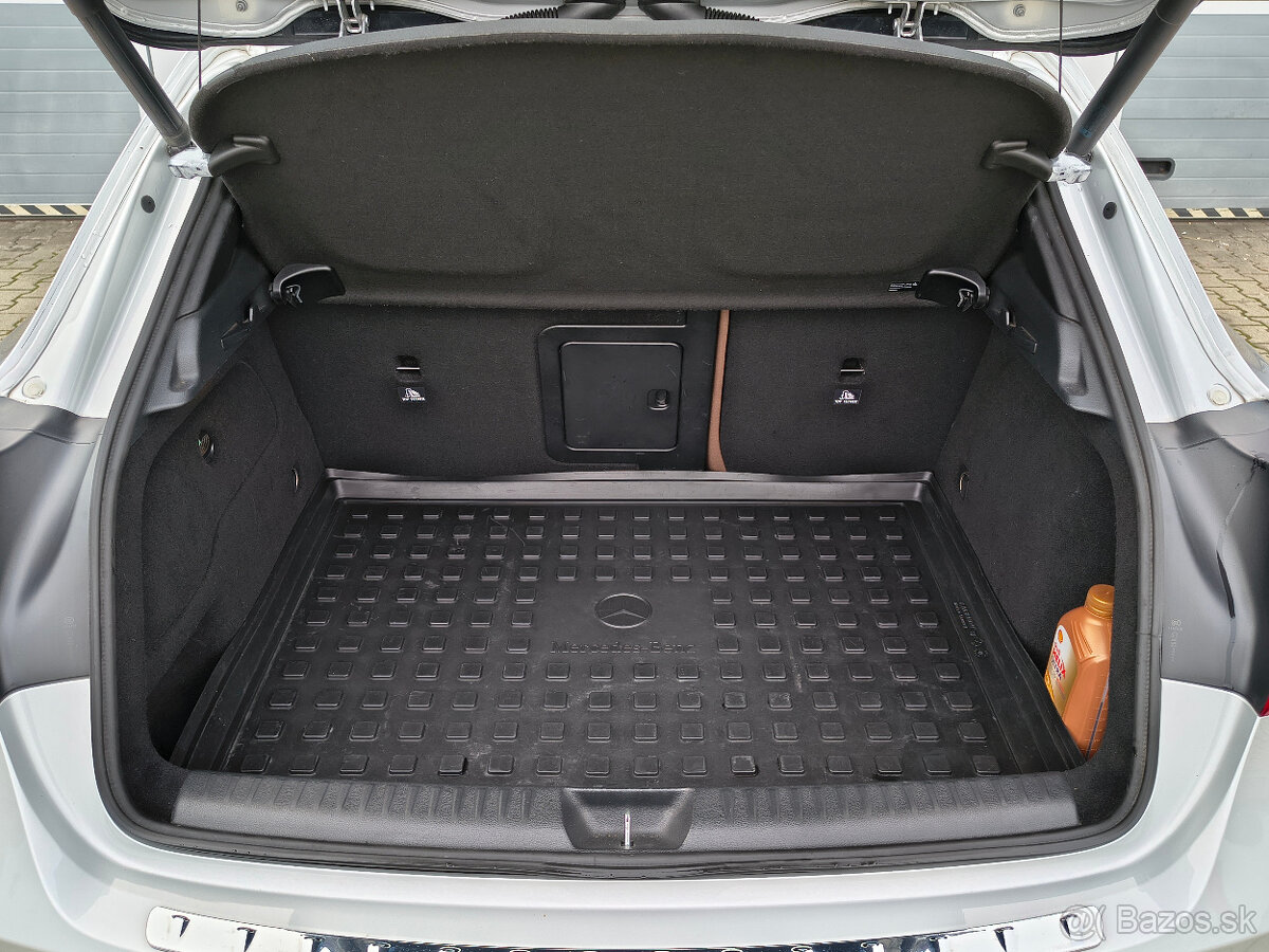 Mercedes-Benz GLA 200d 4-Matic - 12