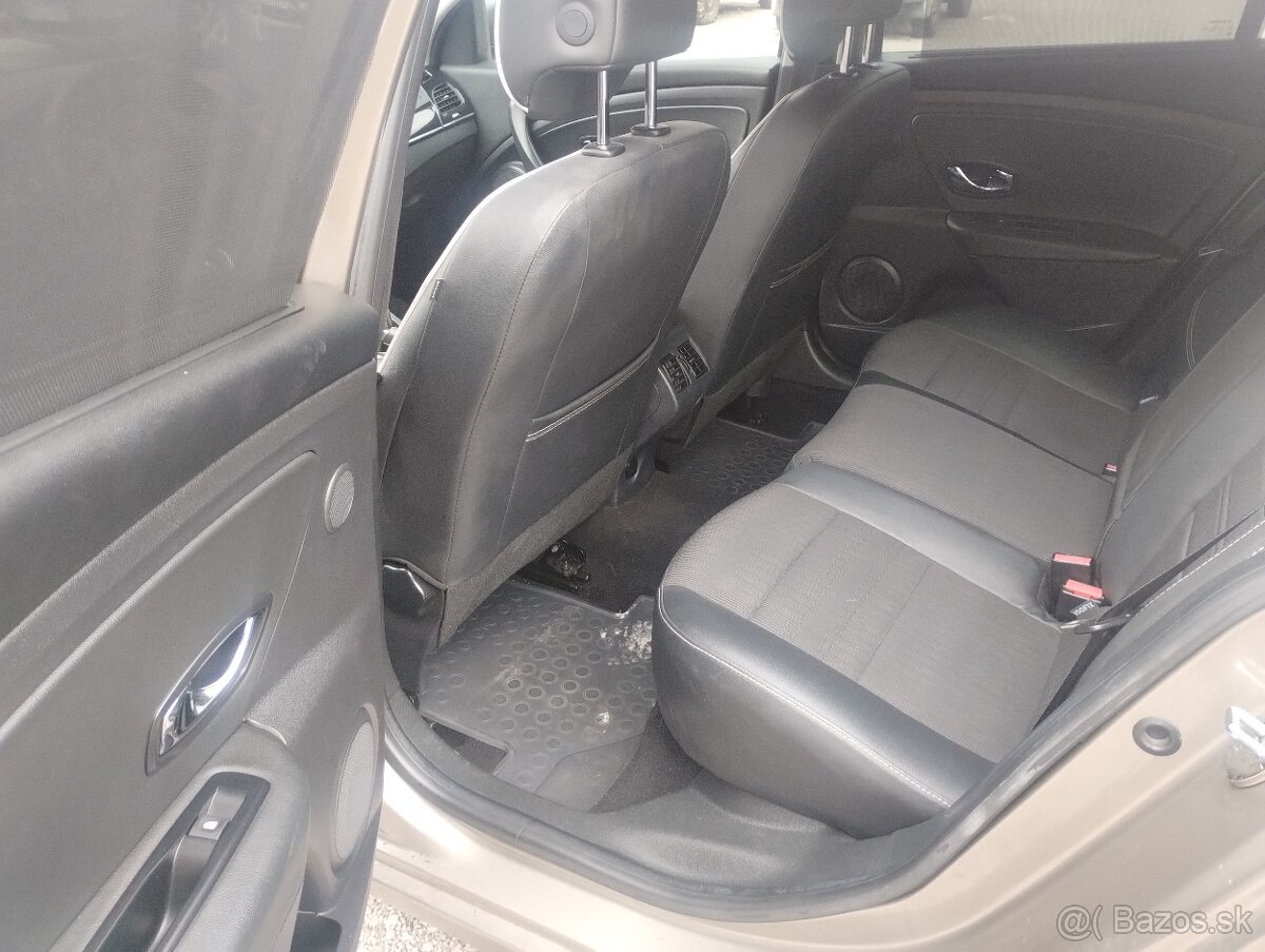 Renault Fluence 1.6 dCi Privilege - 12