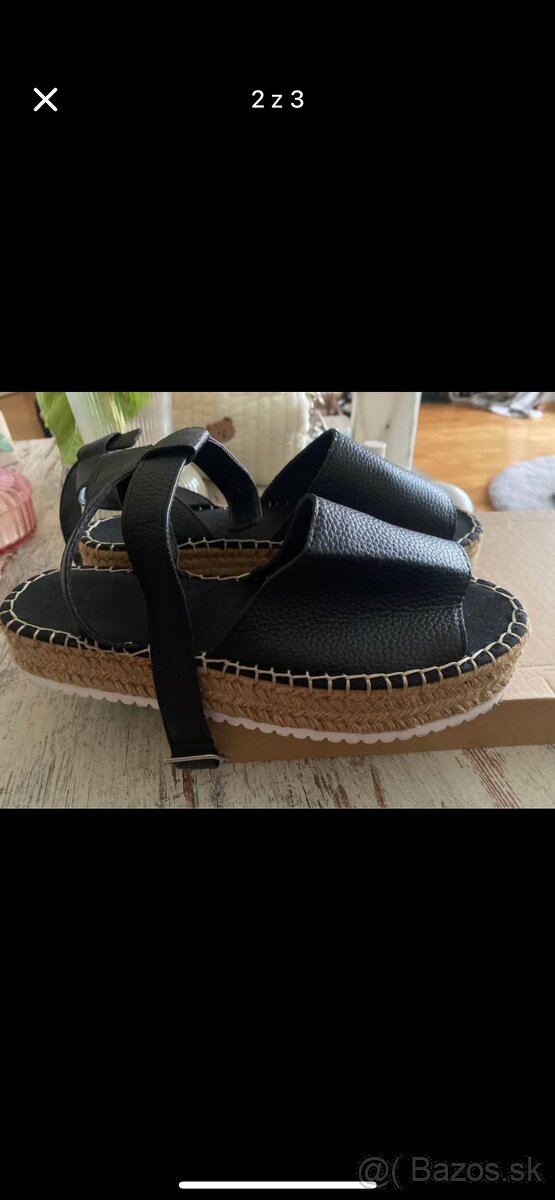 Dámske oblečenie - 12