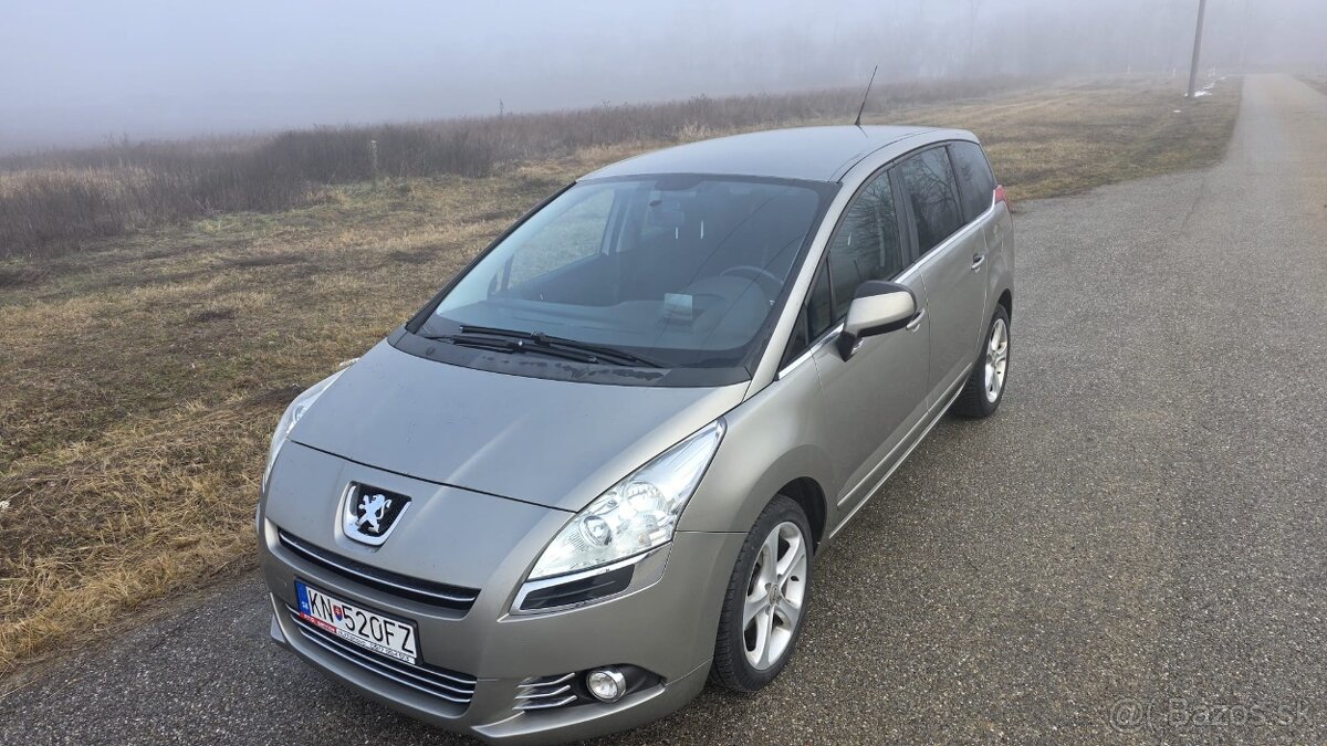 Peugeot 5008 1,6 hdi - 12