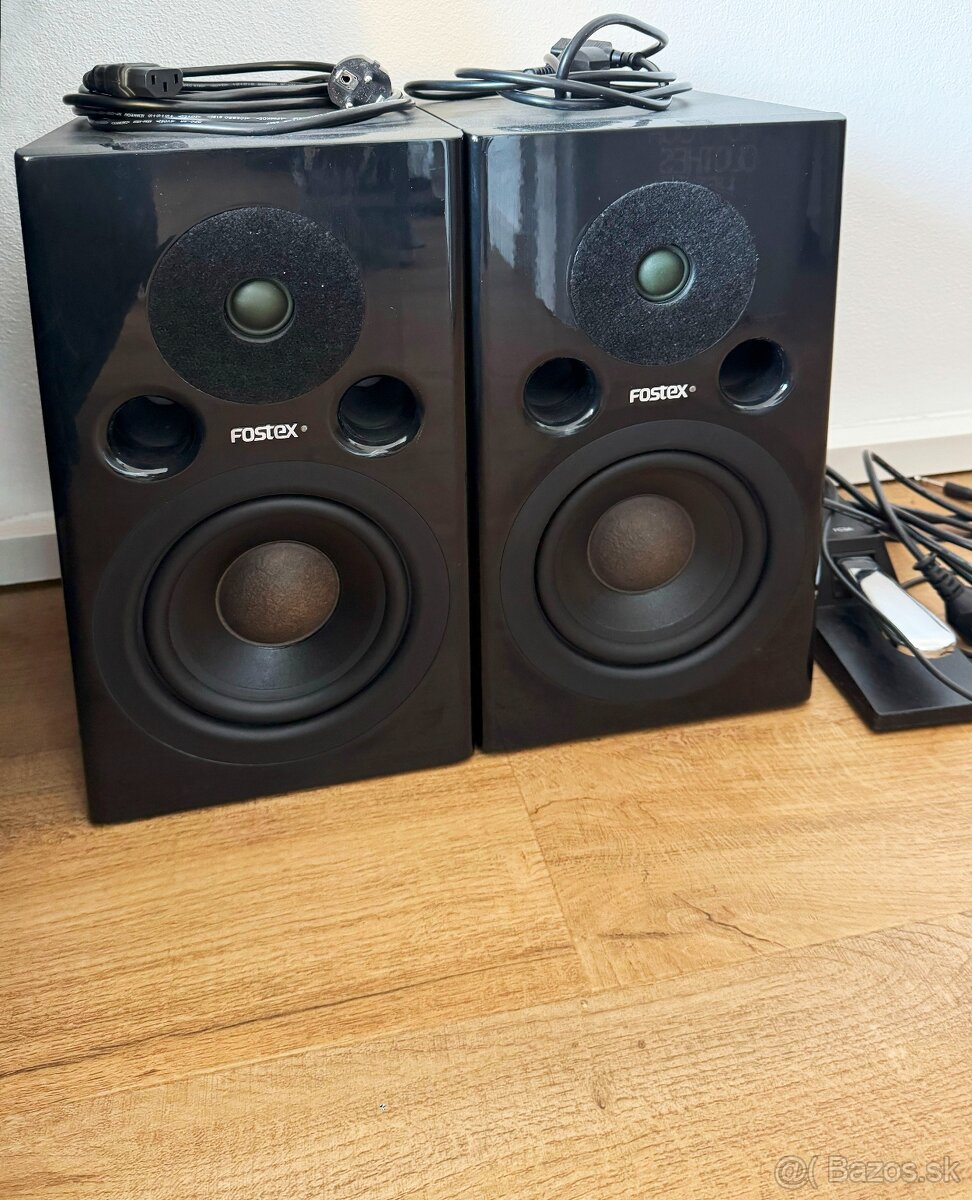 YAMAHA CP4 STAGE - 12