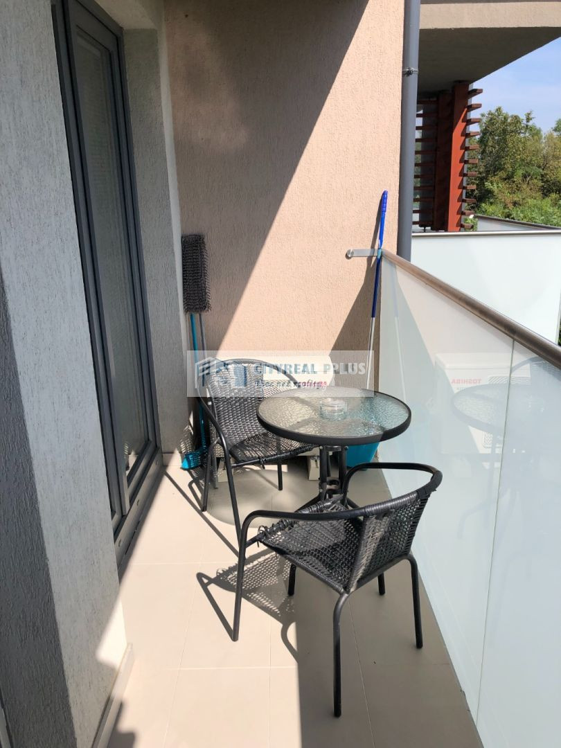 Predám krásny 2-izbový apartmán v novostavbe Podhájska - 12