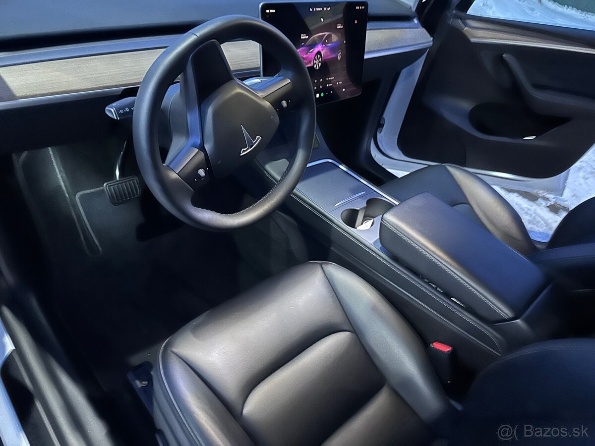 Tesla model Y LR - 12