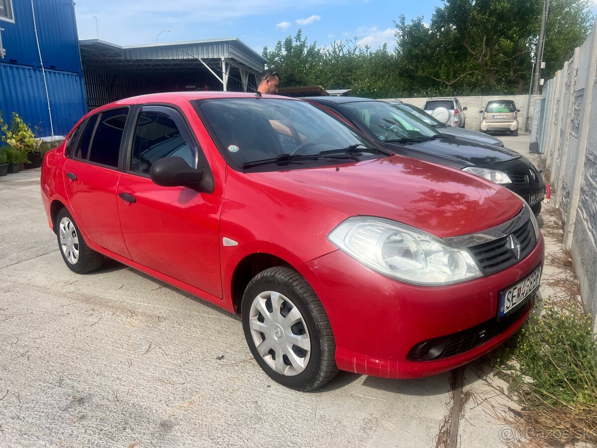 Mal nehodu Renault Thalia 2009 1.2 LPG - 12