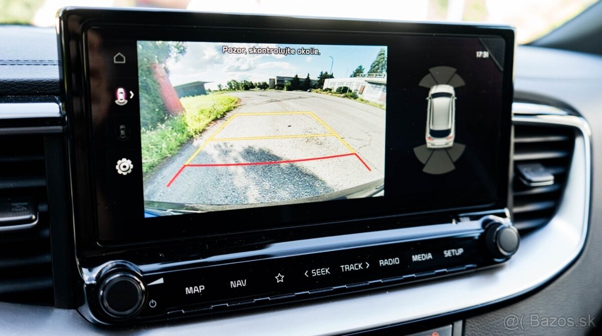 Kia Ceed SW 1.5 T-GDi GT-Line - 12