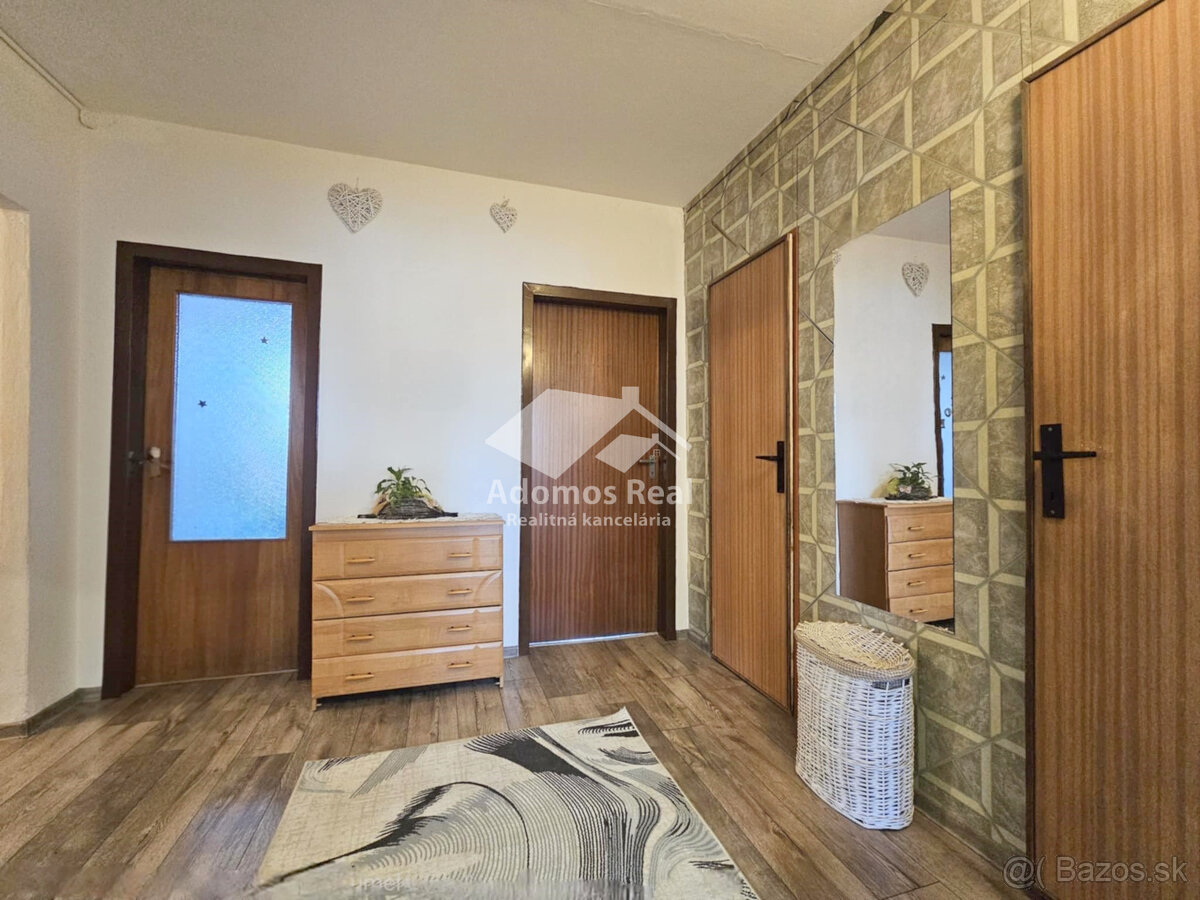 4 - IZBOVÝ BYT KOMENSKÉHO / TREBIŠOV - 12