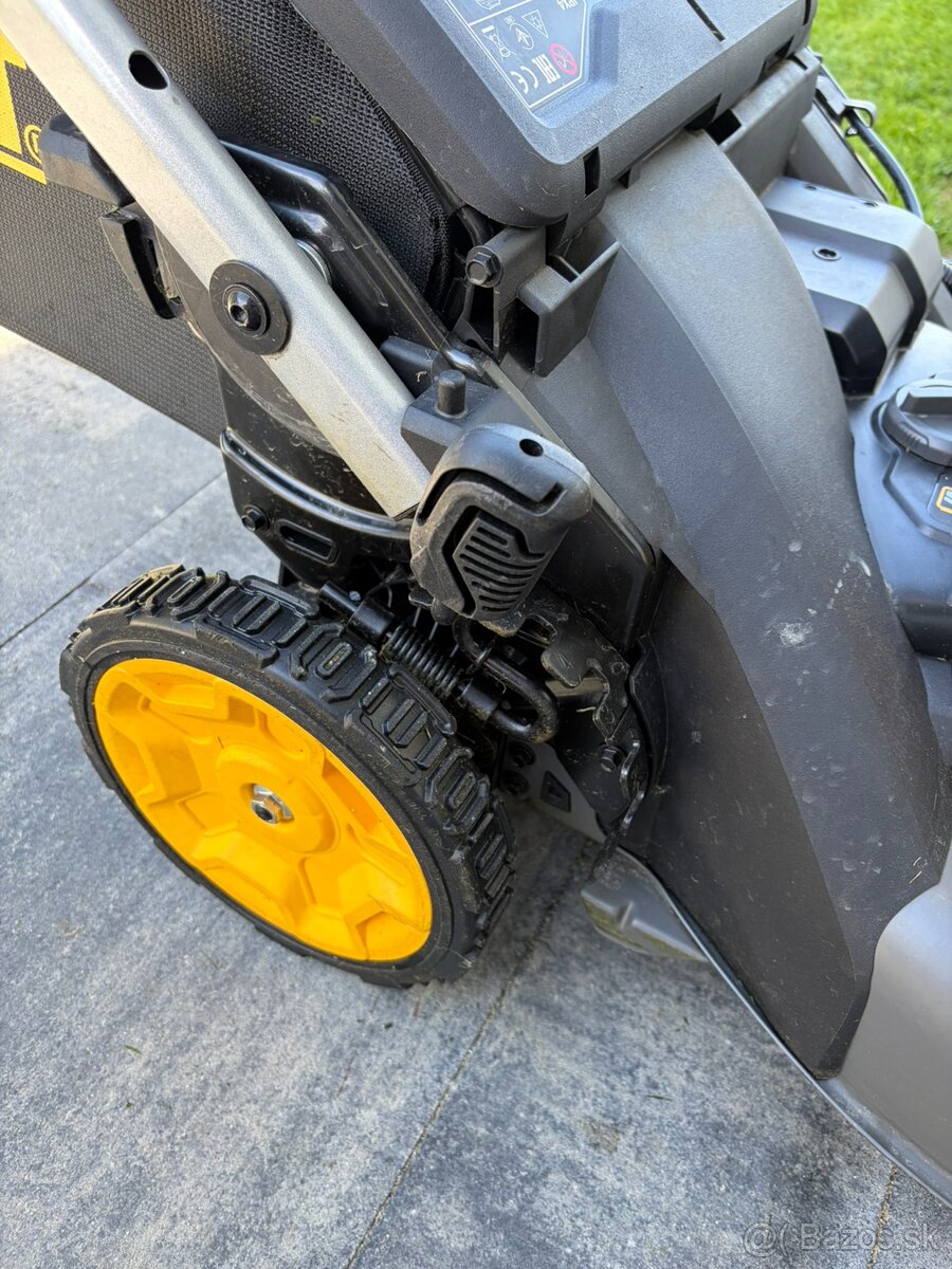 Predám kosačku DeWalt DCMWSP660N - 12
