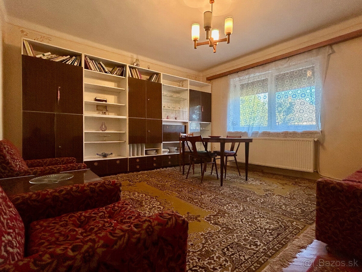 Na predaj čiastočne rekonštruovaný 4-izb. RD s garážou. - 12