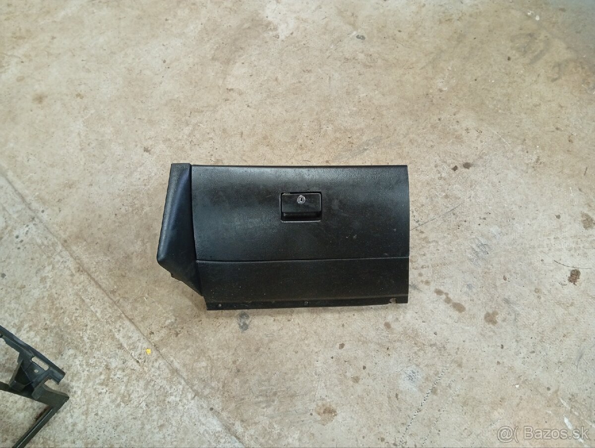 Predám náhradné diely na golf 4 - 12