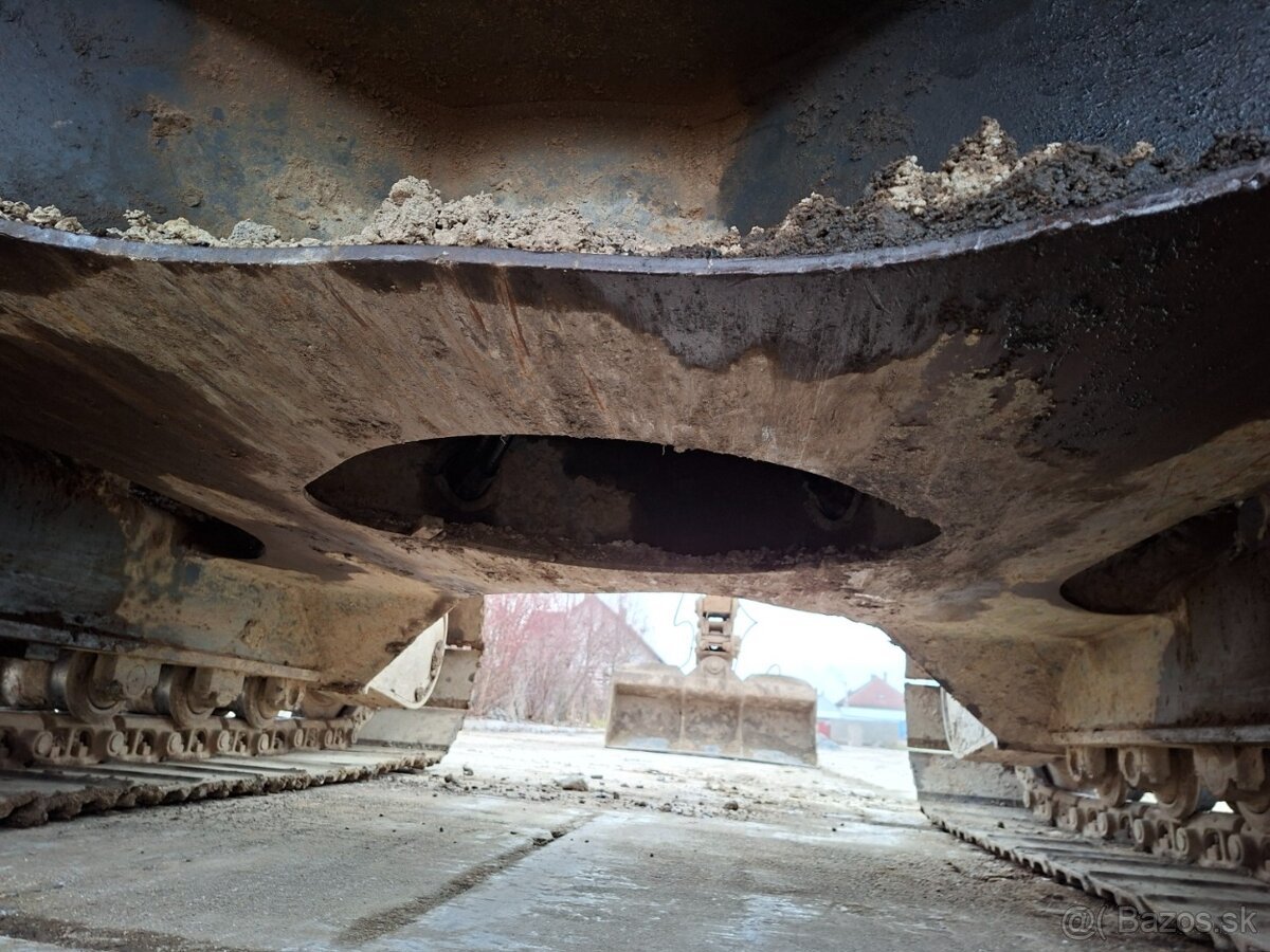 KOMATSU PC 138 US-8 - 12