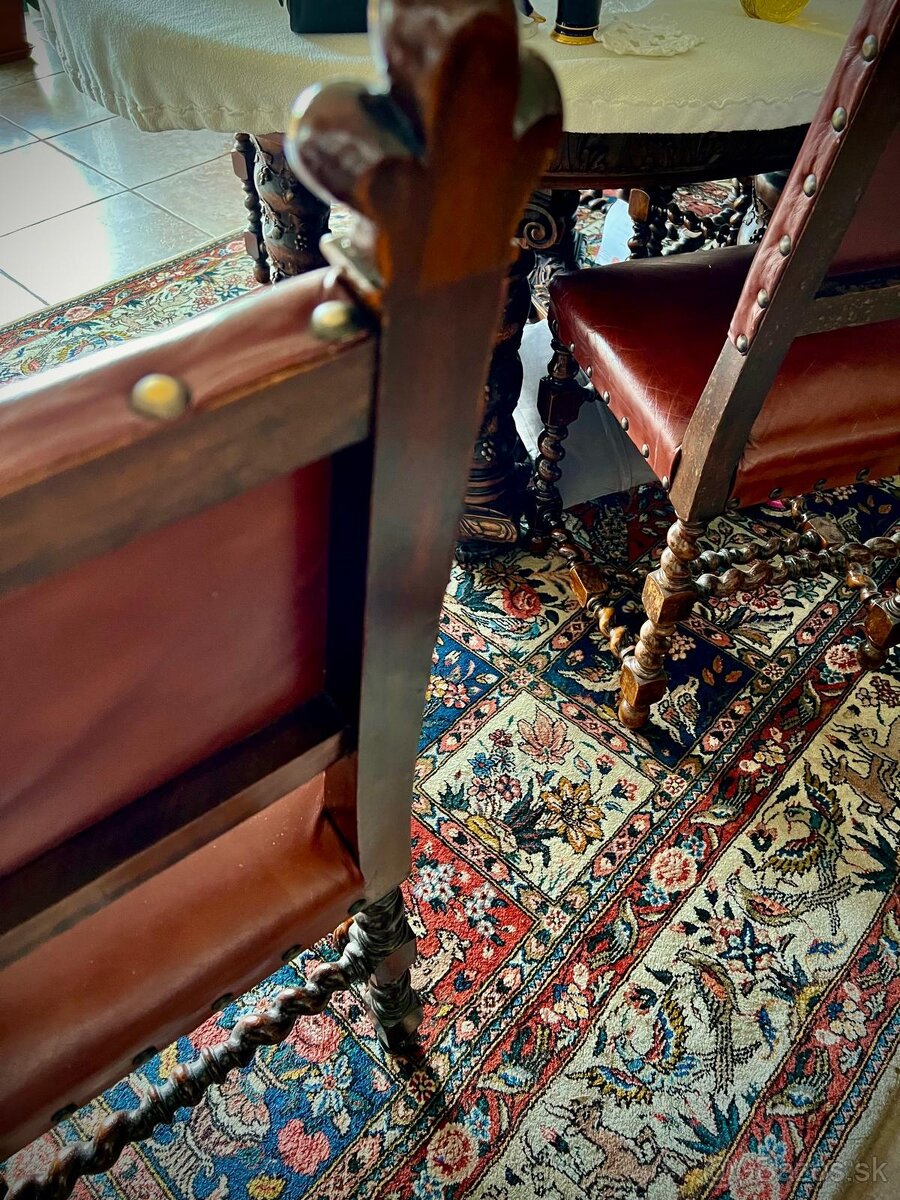 Starožitný nábytok - 12