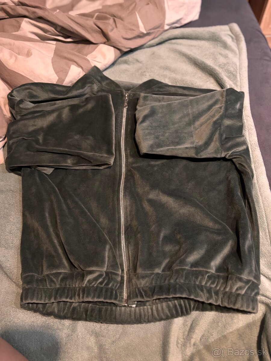 Dámske oblečenie - 12