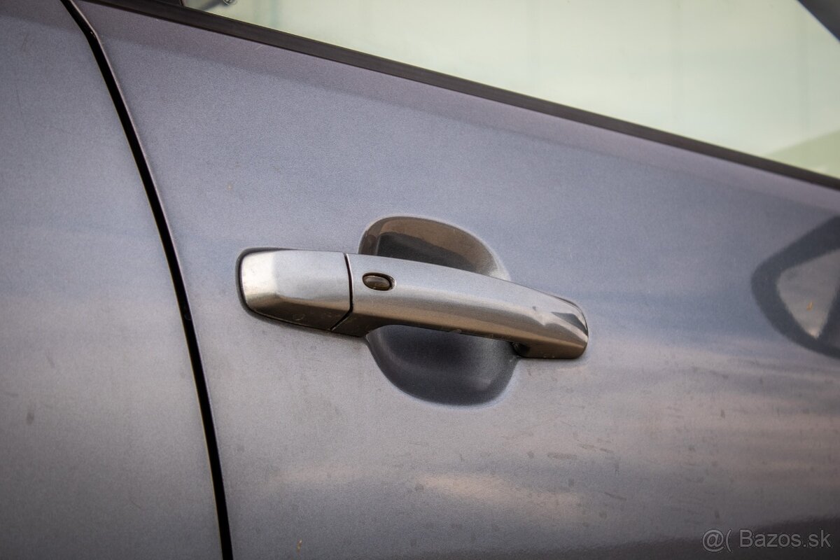 Suzuki Grand Vitara 1.9 DDiS, 95kW, 4x4, M5 - 12