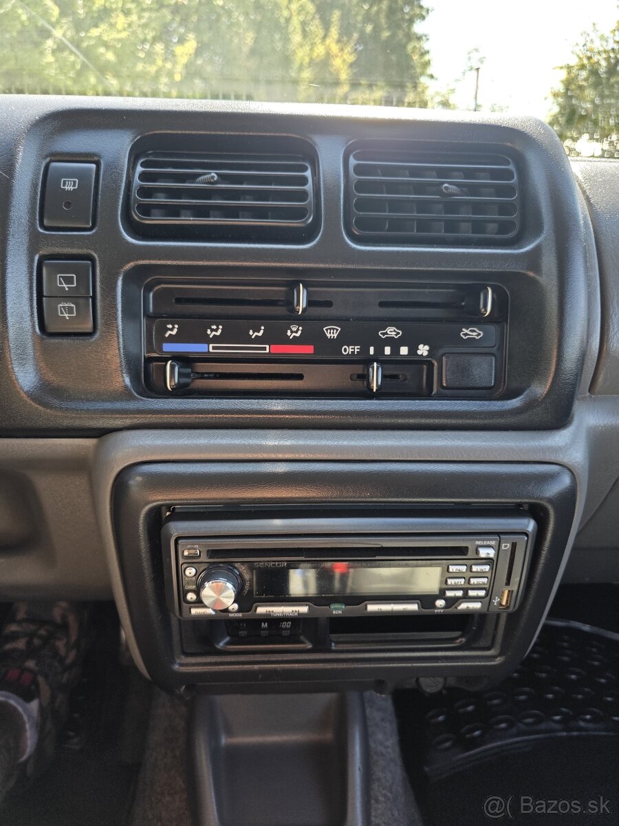 Suzuki Jimny 1.3i 4WD 59kw-80hp - 12