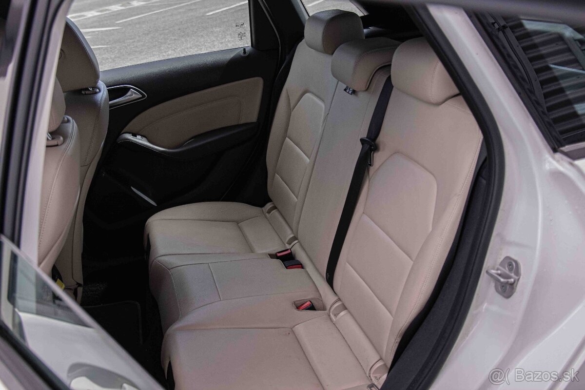 Mercedes-Benz B trieda 180 CDI BlueEFFICIENCY - 12