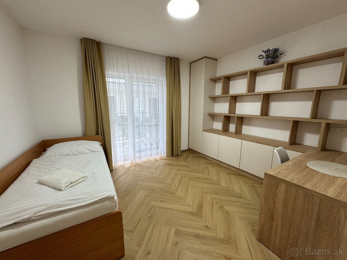 NA PREDAJ - Moderný 4-izbový byt - 12