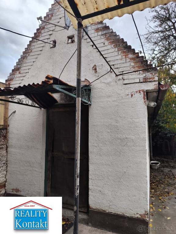 Predáme rodinný dom v obci Zemné - 12