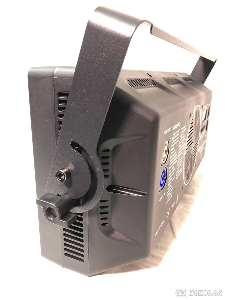 Ekonomický RGB STROBO / BLINDER / PROFIL PANEL - 12