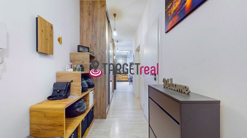 PREDAJ : zariadená 2 izbová slnečná novostavba - 12