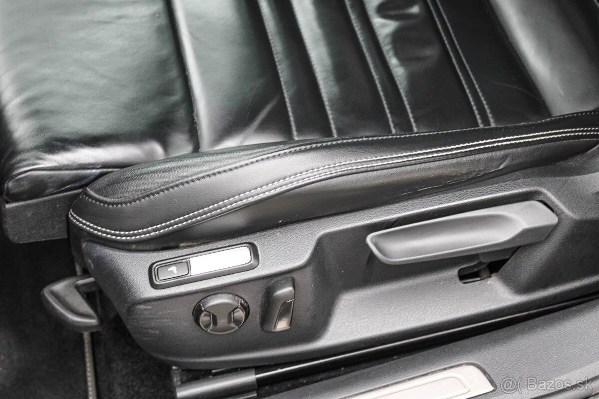 Volkswagen Passat Variant 2.0 BiTDI R-Line DSG 4x4 - 12