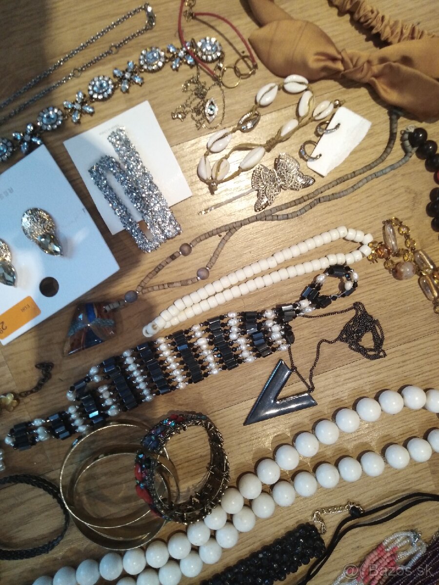 Bižutéria - 12