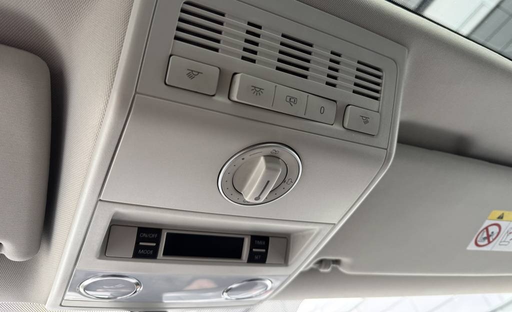 Volkswagen VW T6 Multivan 2.0 - 12