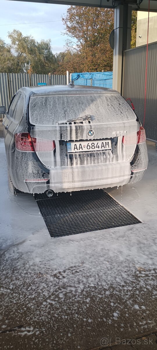 BMW 320D kombi rok 2013 - 12