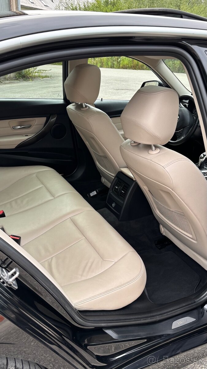 BMW F30 335i ACTIVE HYBRID 3 Sedan Black-sapphire metallic - 12