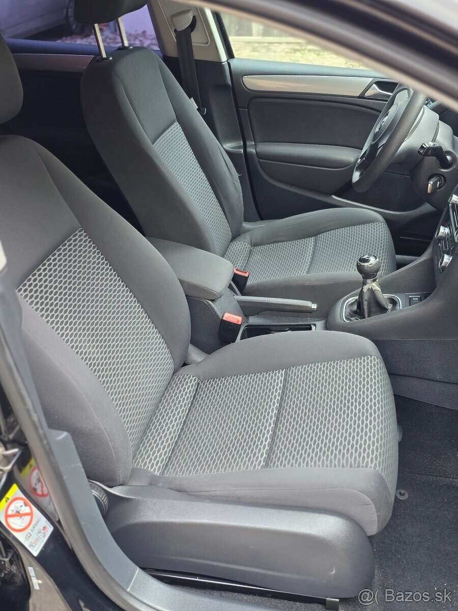 Volkswagen Golf 1.2 TSI , 63kW - benzín - 12