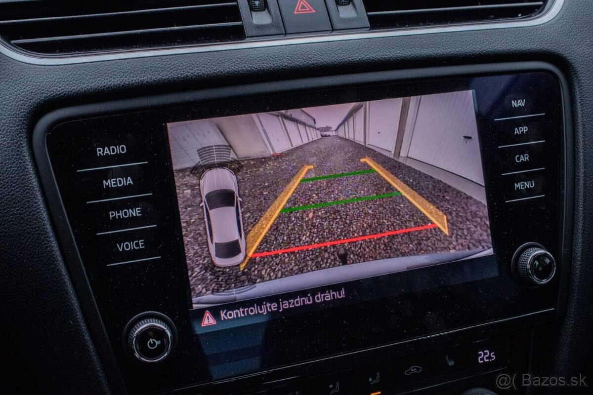 Škoda Octavia 2.0 TDI Style / Virtual / Ťažné / NELAKOVANÉ - 12
