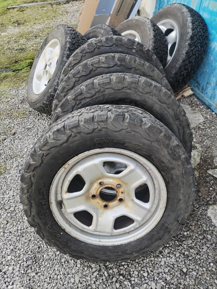 5x114,3 r 16 215x65r16 - 12