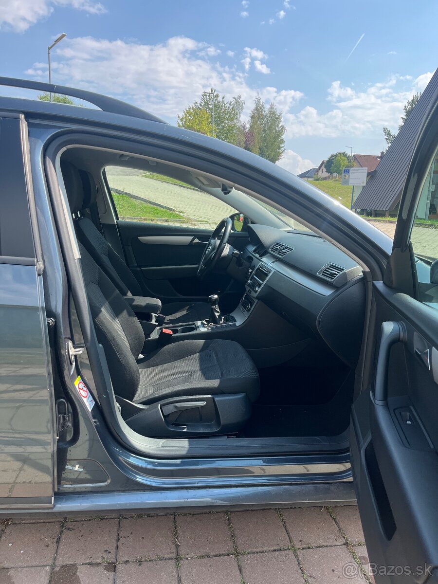 Volkswagen Passat Variant B7 1.6 TDI 77kW, r. 2011 – Comfort - 12