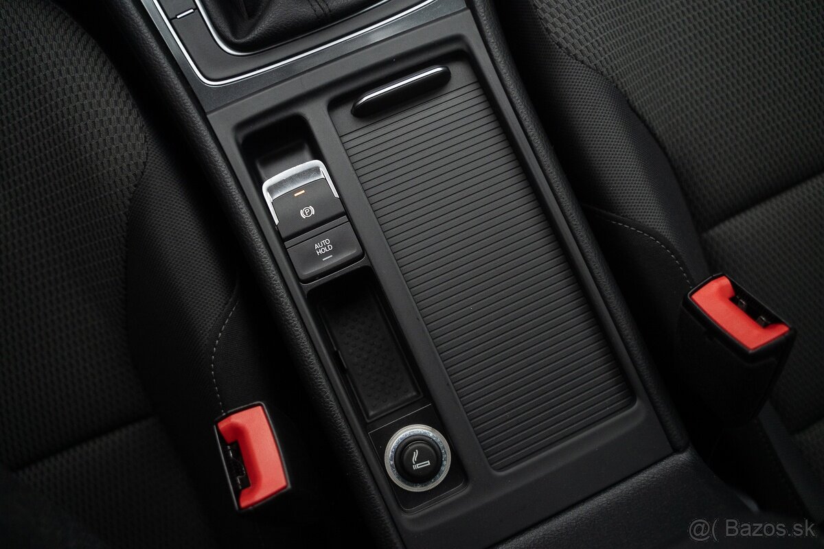 2017 VW Golf Variant 2.0 TDI 110 kW | výhrevy ACC ťažné - 12