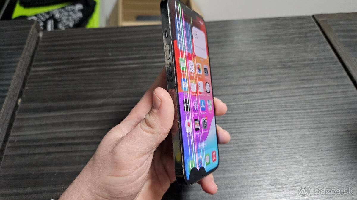Poškodený Apple iPhone 13 Pro 256GB - 12