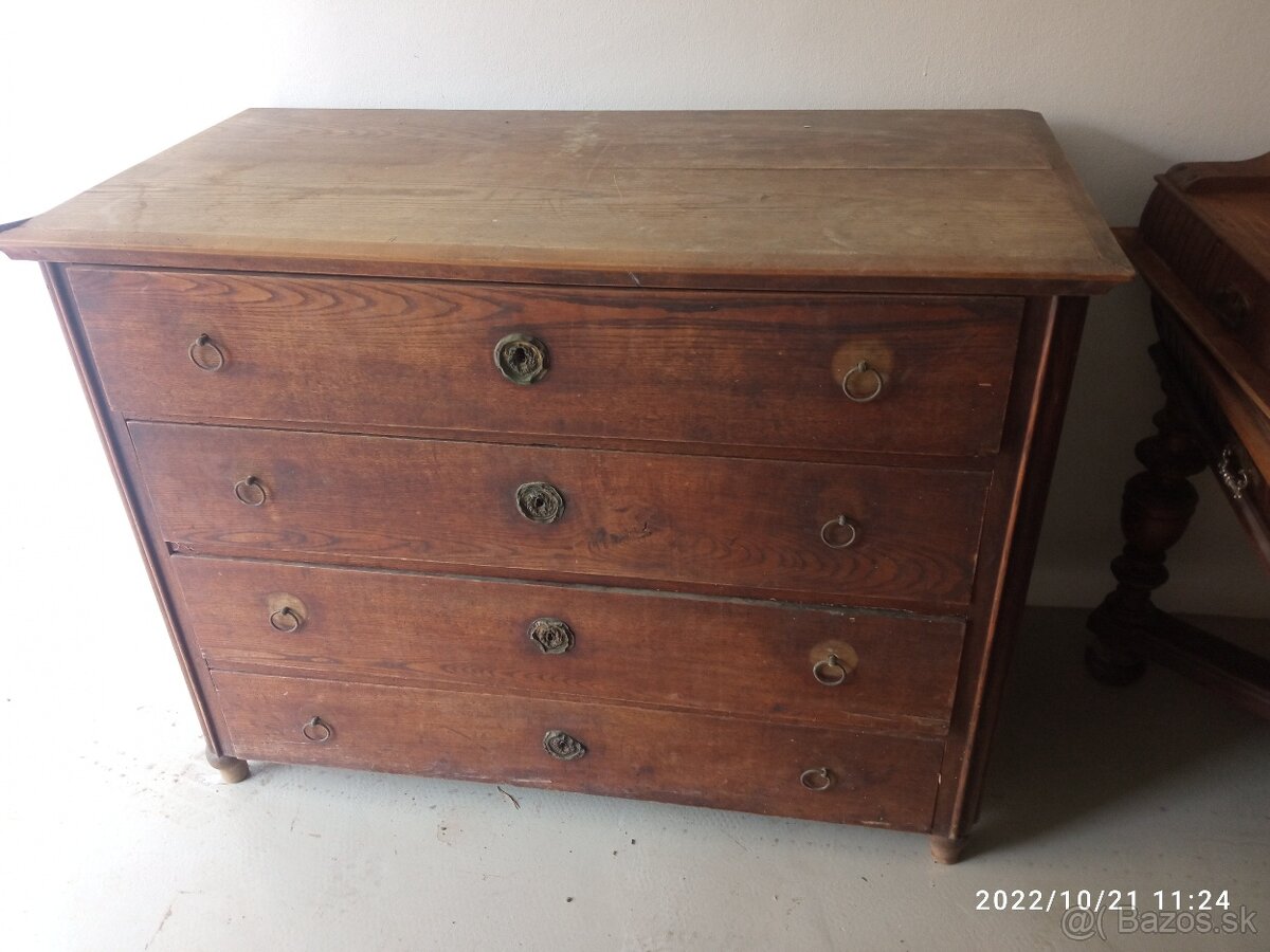 Starožitný nábytok - 12