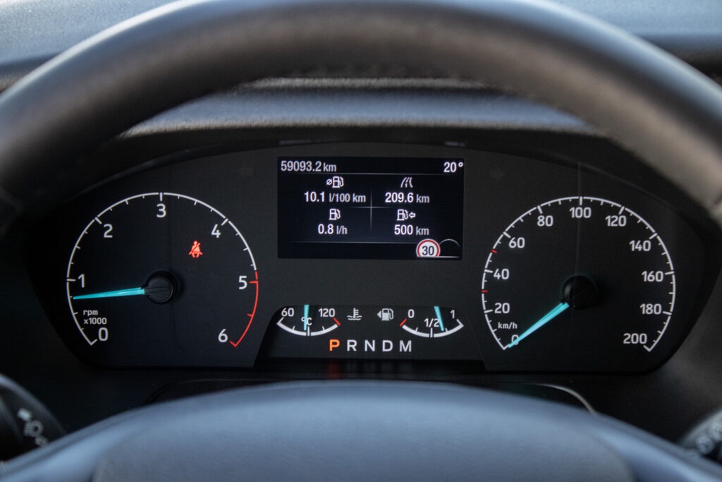 Ford Tourneo Custom - 12