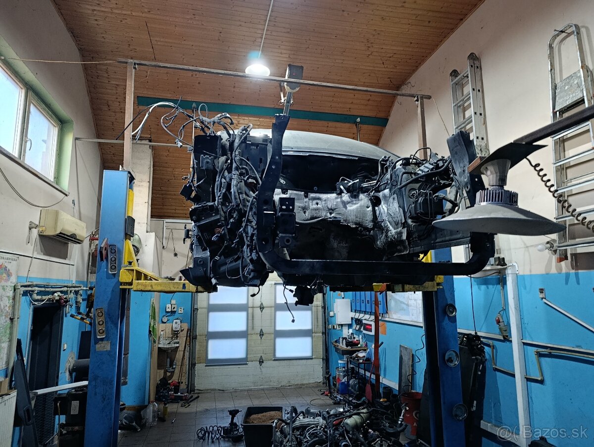 Jeep Grand Cherokee 3.0 CRD WK2 rok 2012 díly - 12