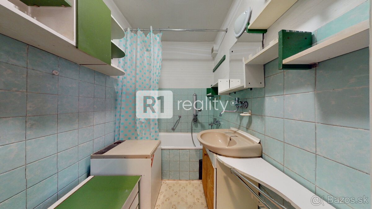 Útulný 4 izbový byt, 77 m2, výťah, loggia, Žilina- časť Bôri - 12