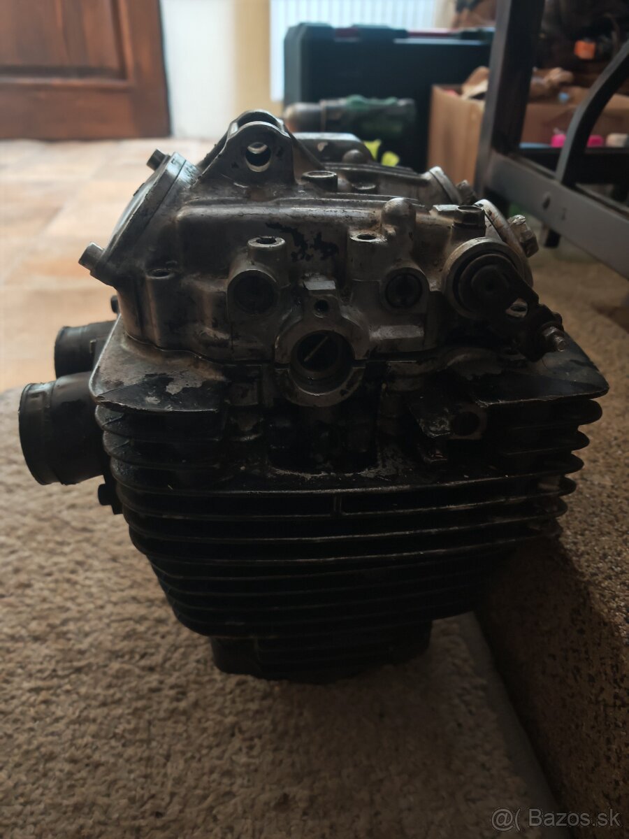 Yamaha XT 600 2KF vrch motora - 12