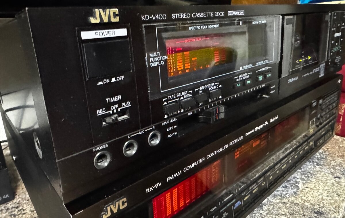 JVC KD V400 - 12