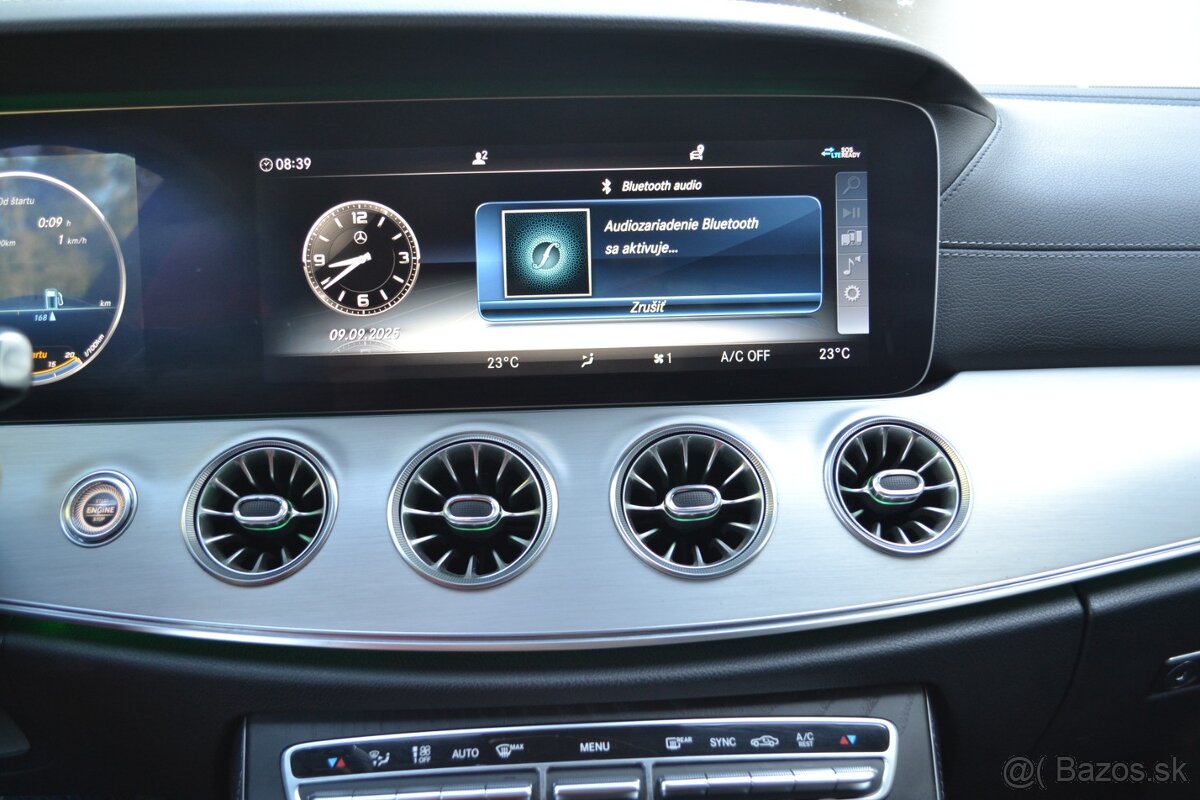 Mercedes-Benz E trieda Kupé 300d - 12