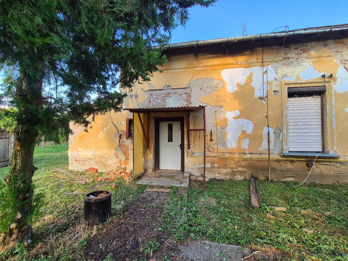 Priestranný bytový dom na predaj v obci Pohronský Ruskov - 12