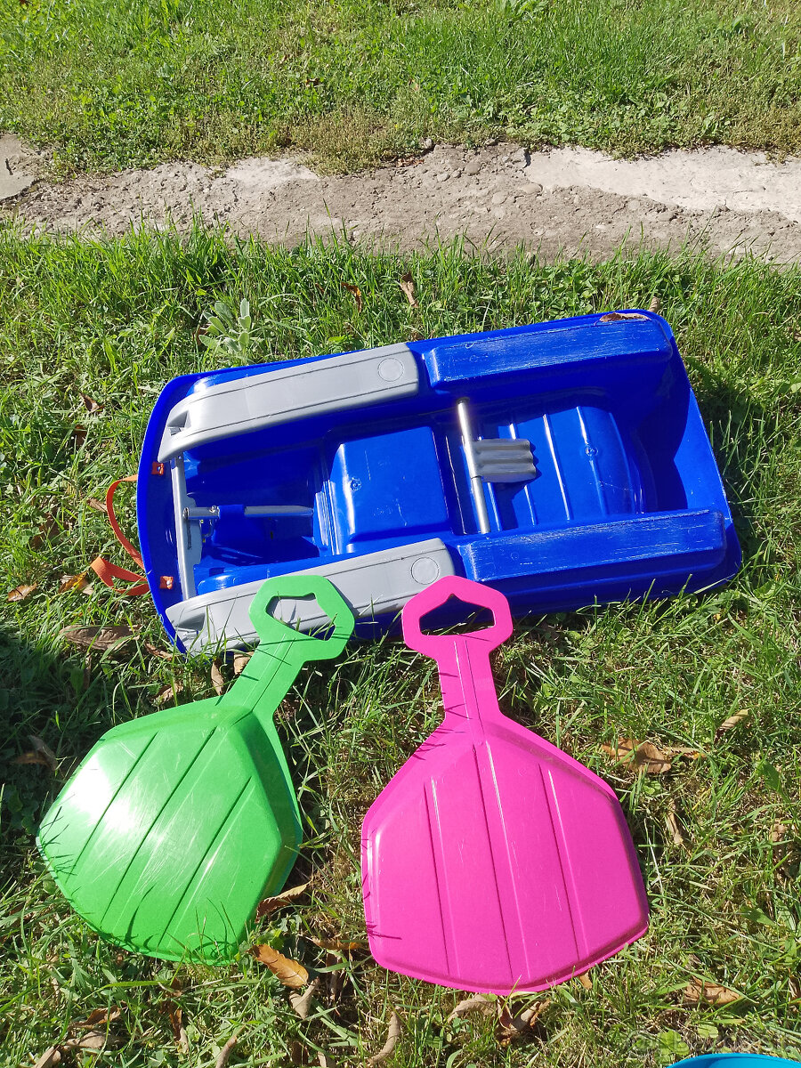 Predám lyžiarske palice,lyžiarky,detské boby,lopáre,bežky - 12