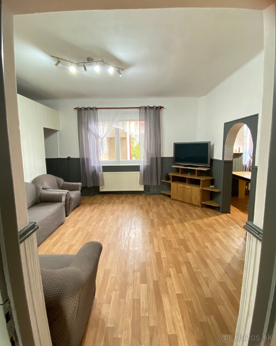 Predám 3-izbový byt Lednické Rovne - 12